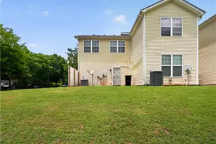 2326 Nicole Dr, Hampton, GA 30228 - Photo 3