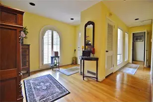 6328 Cherry Tree Ln, Atlanta, GA 30328 - Photo 3