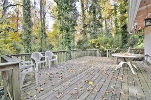 6328 Cherry Tree Ln, Atlanta, GA 30328 - Photo 11
