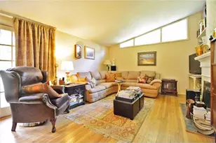 6328 Cherry Tree Ln, Atlanta, GA 30328 - Photo 5