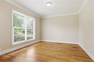 519 Emerald Lake Ln, Buford, GA 30518 - Photo 21