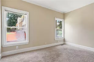 519 Emerald Lake Ln, Buford, GA 30518 - Photo 23