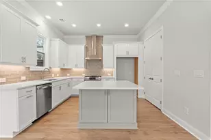 605 Beechwood Wy, Hoschton, GA 30548 - Photo 17