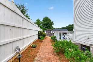 172 E Shadburn Ave, Buford, GA 30518 - Photo 57