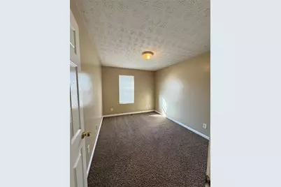 5869 Strathmoor Manor Circle, Lithonia, GA 30058 - Photo 9