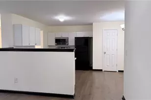 7161 Laurel Creek Dr, Stockbridge, GA 30281 - Photo 3