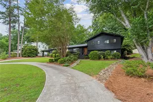 560 Spalding Dr, Atlanta, GA 30328 - Photo 3