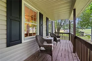 332 Pine Acres Dr, Canton, GA 30115 - Photo 3