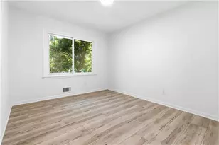 3455 Ravenwood Dr, Atlanta, GA 30349 - Photo 7