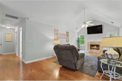 5643 Pipsissewa Drive, Flowery Branch, GA 30542 - Photo 5