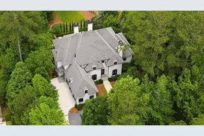 725 Londonberry Road, Atlanta, GA 30327 - Photo 1