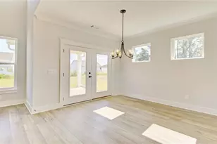 6904 Lancelot Ct, Flowery Branch, GA 30542 - Photo 19