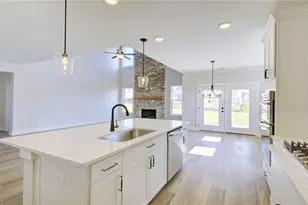 6904 Lancelot Ct, Flowery Branch, GA 30542 - Photo 15