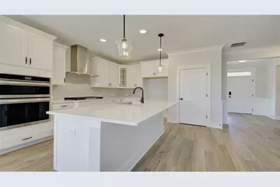 6904 Lancelot Court, Flowery Branch, GA 30542 - Photo 17