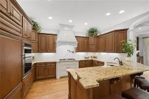 34 High Top Cir, Sandy Springs, GA 30328 - Photo 13
