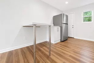 3193 E Point St, Atlanta, GA 30344 - Photo 7