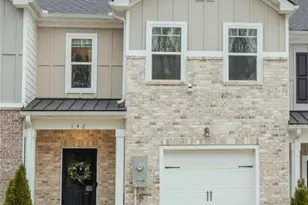 142 Hampton Cir, McDonough, GA 30253 - Photo 1