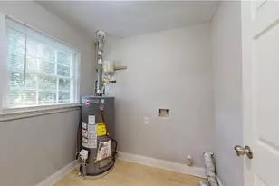 2777 Northwood Ct SW, Marietta, GA 30060 - Photo 19