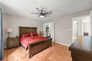 4311 Autumn Lake Dr, Buford, GA 30519 - Photo 15