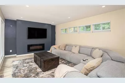 2781 Rollingwood Lane, Atlanta, GA 30316 - Photo 7