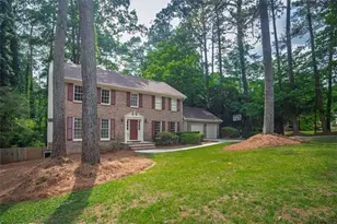3838 Hunting Ridge Dr, Lilburn, GA 30047 - Photo 3