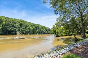 1023 Riverbend Club Dr SE, Atlanta, GA 30339 - Photo 29