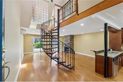 1023 Riverbend Club Drive SE, Atlanta, GA 30339 - Photo 3
