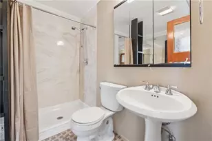 1023 Riverbend Club Dr SE, Atlanta, GA 30339 - Photo 17