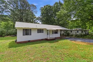 318 Circle Dr, Calhoun, GA 30701 - Photo 3