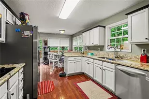 3186 Sweetbriar Dr, Villa Rica, GA 30180 - Photo 9