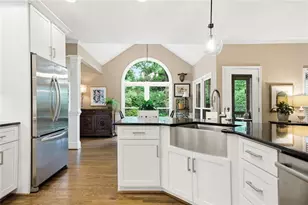 505 Estate Club Cir, Roswell, GA 30075 - Photo 9