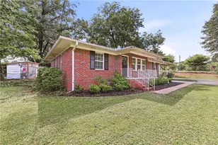 1237 S Enota Dr NE, Gainesville, GA 30501 - Photo 25
