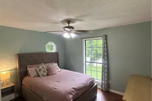 312 Hardwood Ln, Lawrenceville, GA 30044 - Photo 9