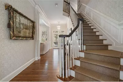 220 Sheridan Point Lane NE, Sandy Springs, GA 30342 - Photo 11