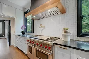 510 Londonberry Rd, Atlanta, GA 30327 - Photo 27