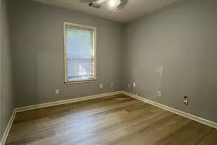 2925 Ashbyrn Ct, Buford, GA 30519 - Photo 5