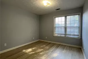 2925 Ashbyrn Ct, Buford, GA 30519 - Photo 3