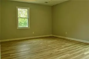 3858 Trenton Dr, Snellville, GA 30039 - Photo 13