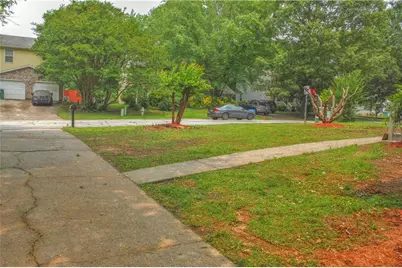 3858 Trenton Dr, Snellville, GA 30039 - Photo 33