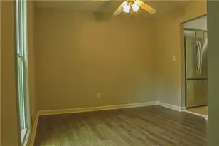 3858 Trenton Dr, Snellville, GA 30039 - Photo 7