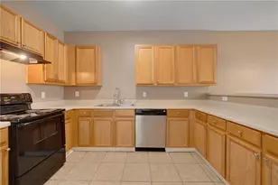 4203 Legacy Square, Atlanta, GA 30349 - Photo 17