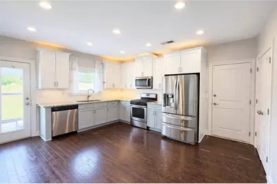821 Westmoreland Circle NW, Atlanta, GA 30318 - Photo 5