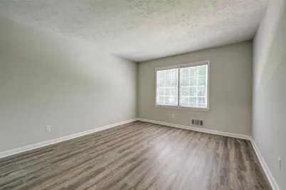 4566 Mountain Creek Drive NE, Roswell, GA 30075 - Photo 13