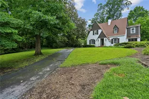 3648 Kingsboro Rd NE, Atlanta, GA 30319 - Photo 9