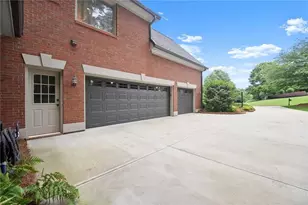 701 Hallbrook Ct, Alpharetta, GA 30004 - Photo 99