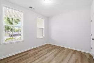 158 Harlow Cir, Roswell, GA 30076 - Photo 3