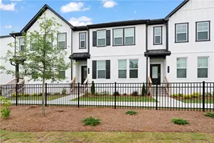 15 Constitution Ave, Pendergrass, GA 30567 - Photo 3