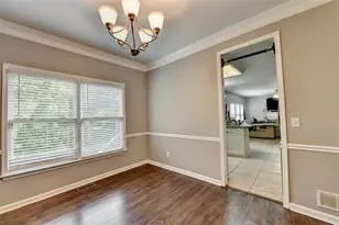 1053 Hawk Creek Trail, Lawrenceville, GA 30043 - Photo 9