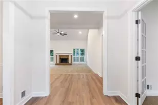 7470 Woodruff Way, Stone Mountain, GA 30087 - Photo 5