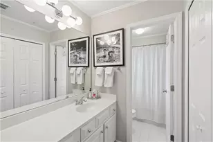 1194 Brookhaven Glen, Atlanta, GA 30319 - Photo 35